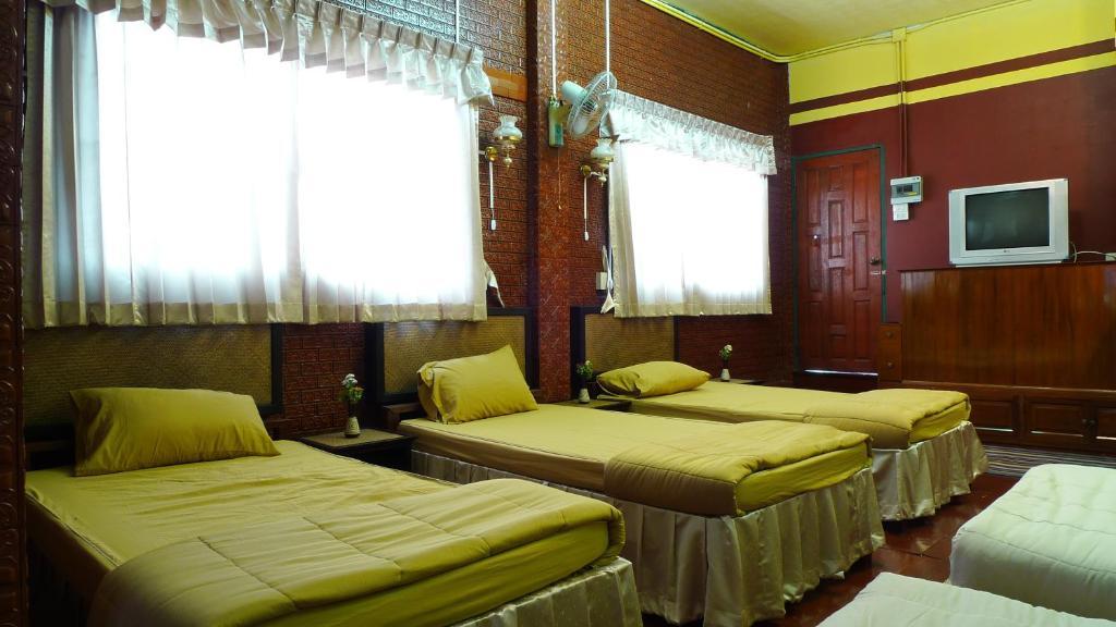Baan Kaewta Otel Chiang Mai Oda fotoğraf